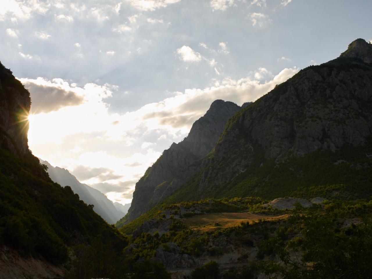 Hostel Rilindja Valbone Exteriér fotografie
